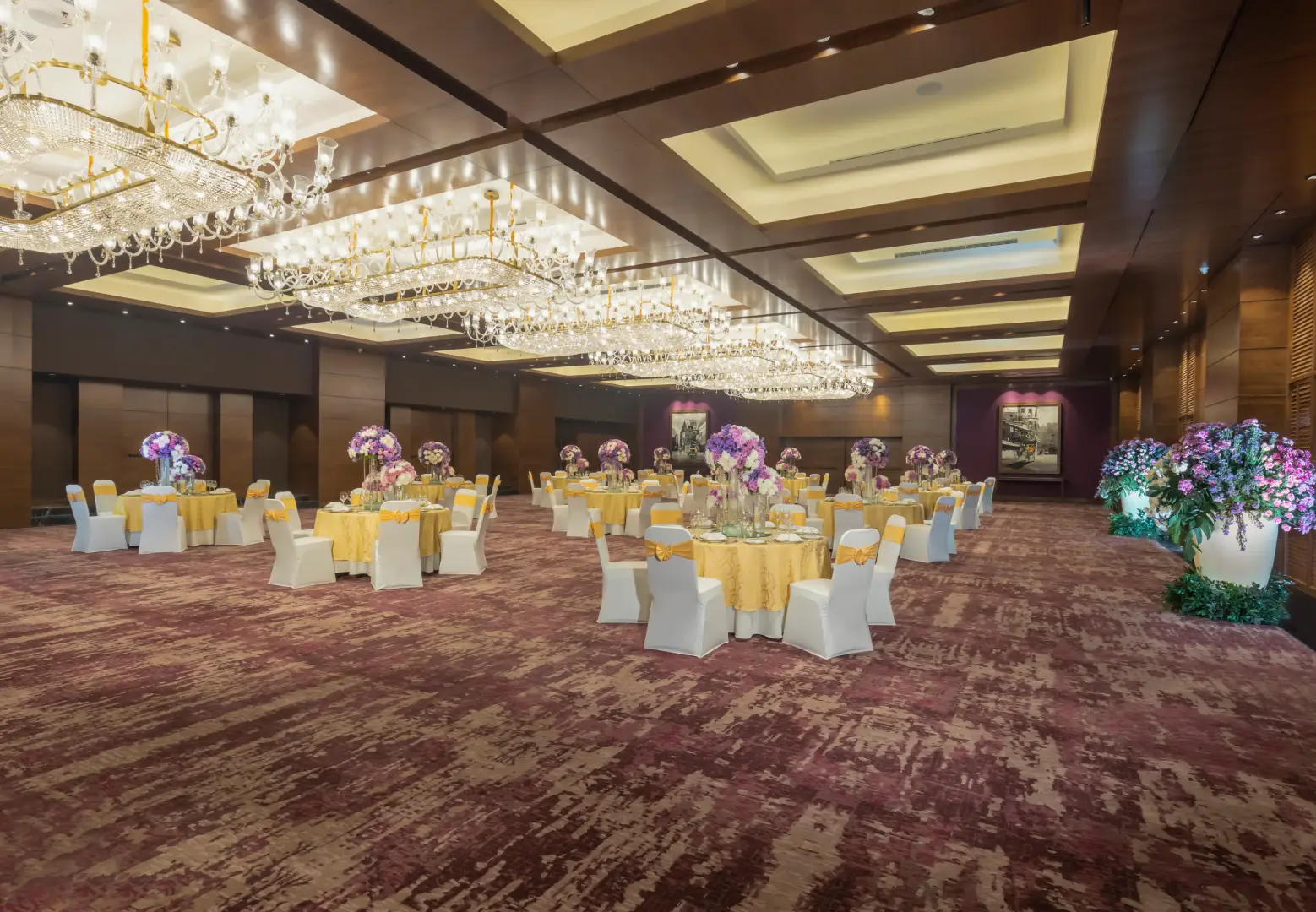 Clubs and Banquets